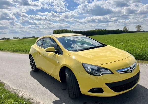 Opel Astra cena 32900 przebieg: 169000, rok produkcji 2012 z Gostyń małe 436